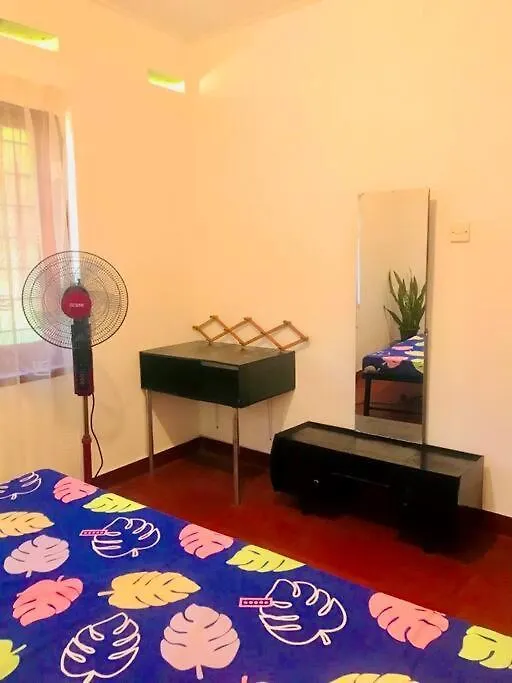 Streamside Sanctuary - Home Stay Talatuoya Holiday home